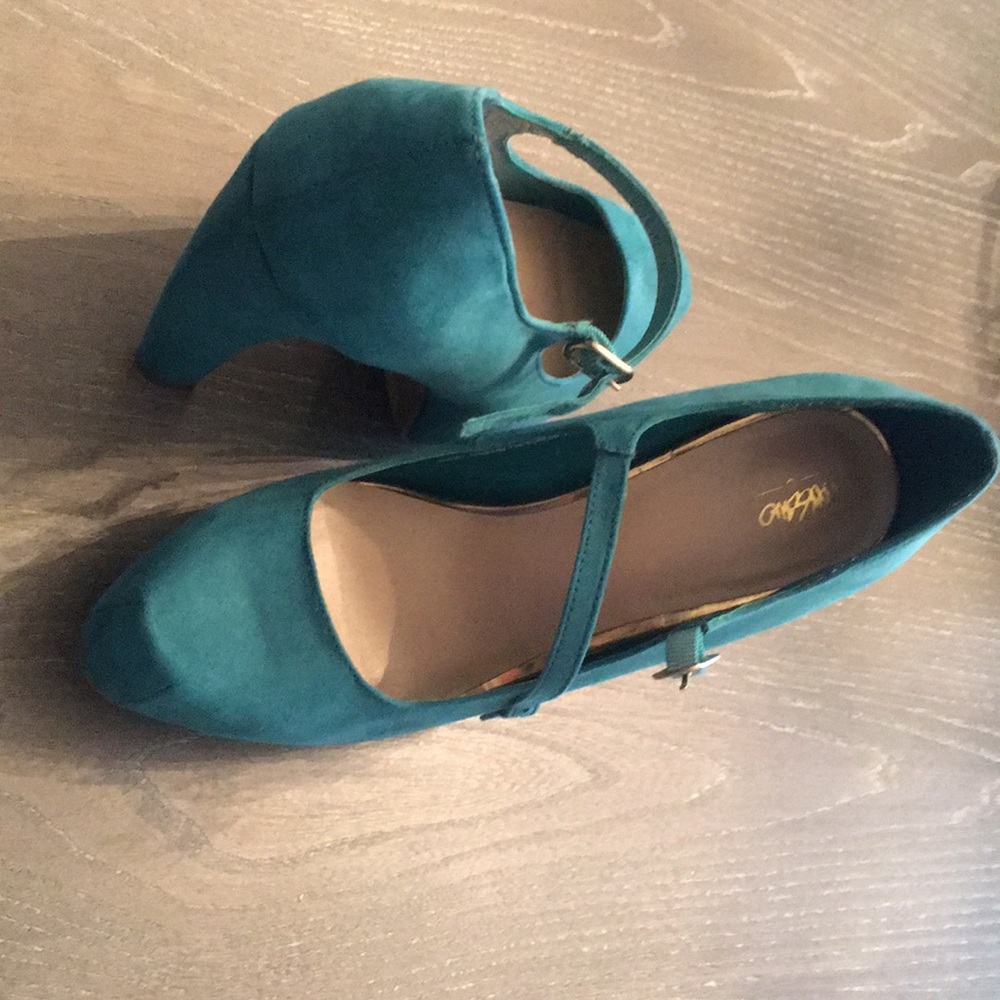Suede teal platform heels